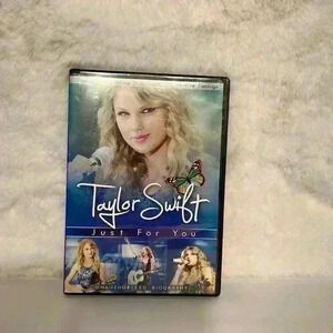 Taylor Swift Just For You Unauthorized Biography DVD great condition.